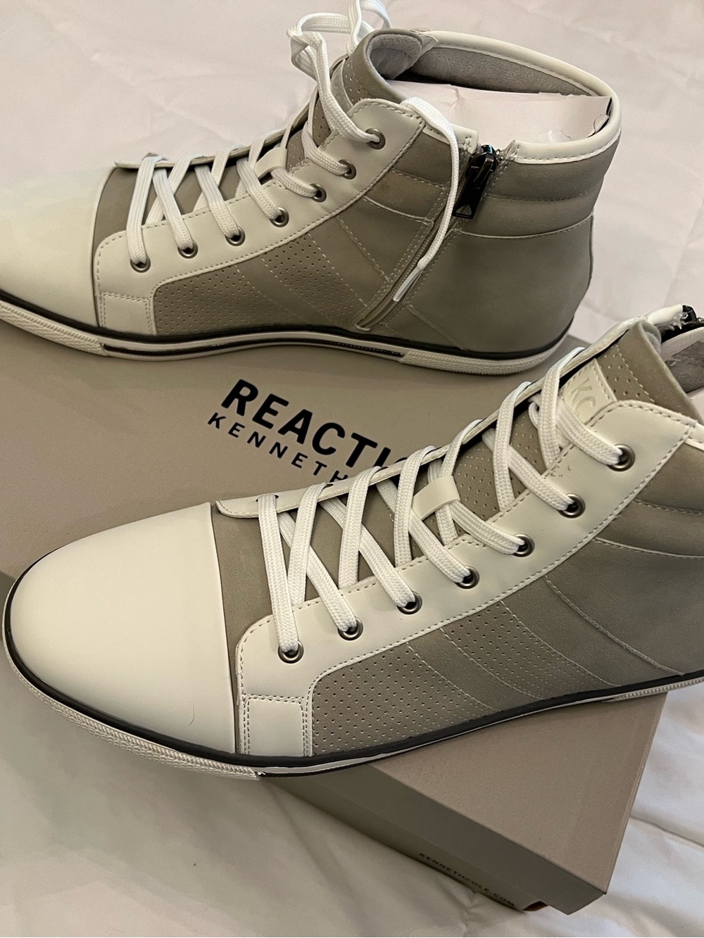 NEW Kenneth Cole Reaction Center High Top Sneakers Zipper Gray/White US 11